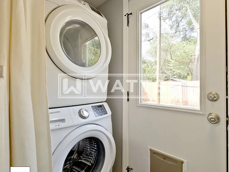 616 Royal St — Photo 13