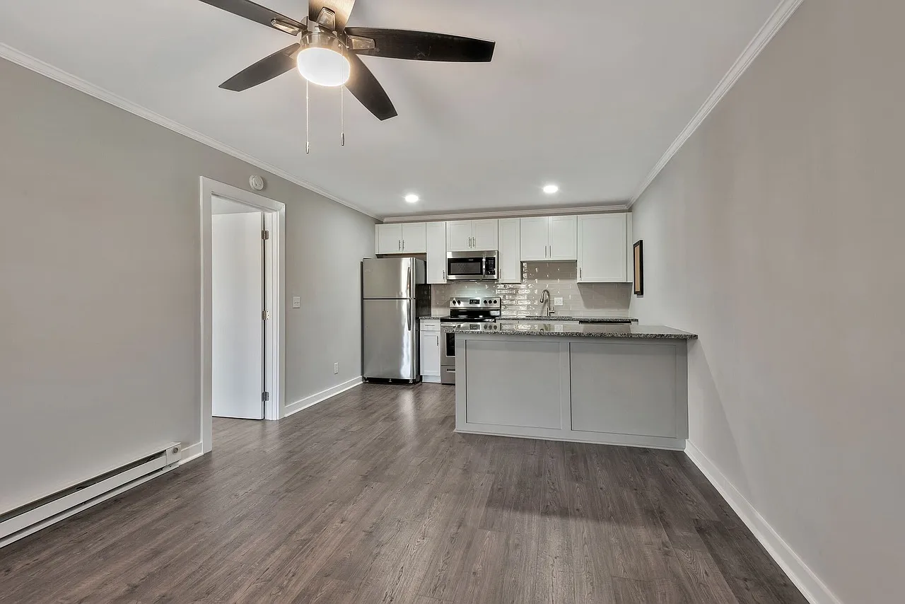 1 bed, 600 sqft, $1,200 — Photo 4