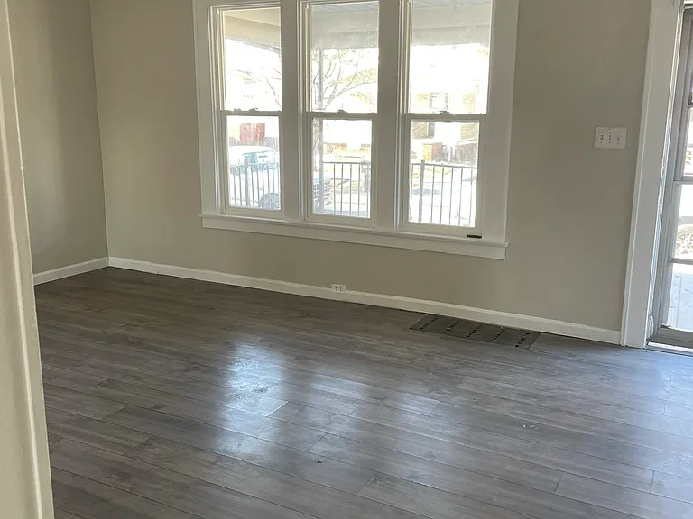 4016 Asbury Dr — Photo 1