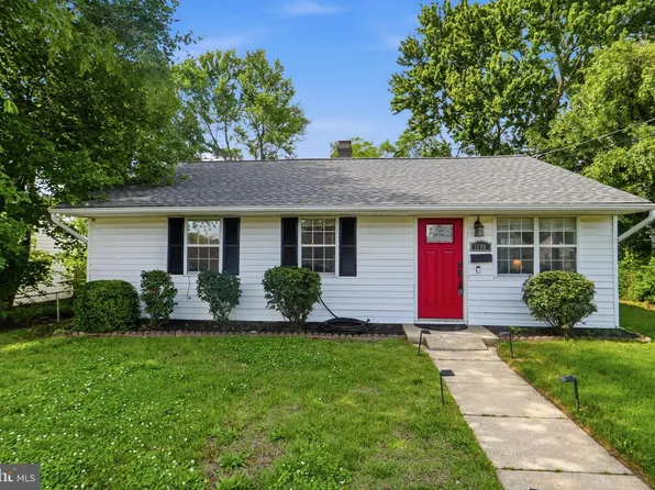 1100 Elkhart St, Oxon Hill, MD 20745
