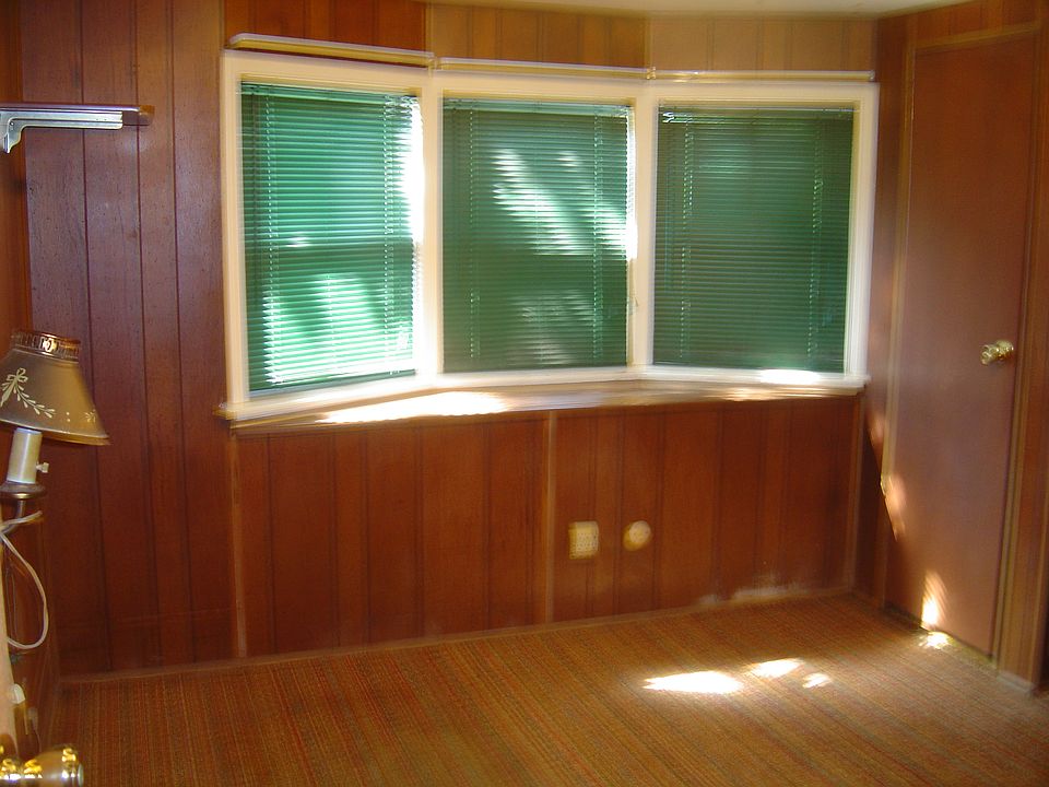 2nd image of 700 7th St