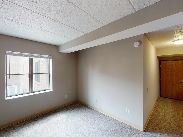 515 State St — Photo 16