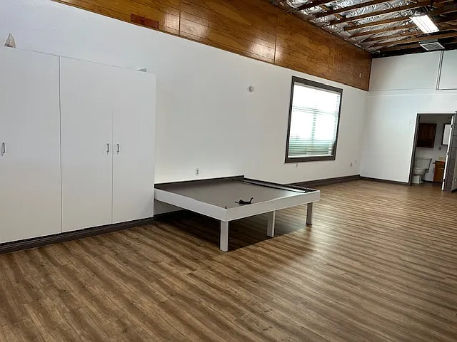 310 W Lupton St — Photo 10