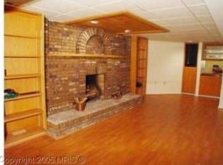 7708 Warfield Rd, Gaithersburg, MD 20882