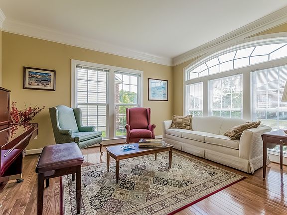 4th image of 2036 Port Potomac Ave