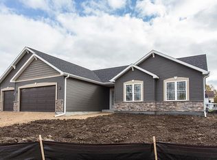 280 Meadow Ln, Columbus, WI 53925