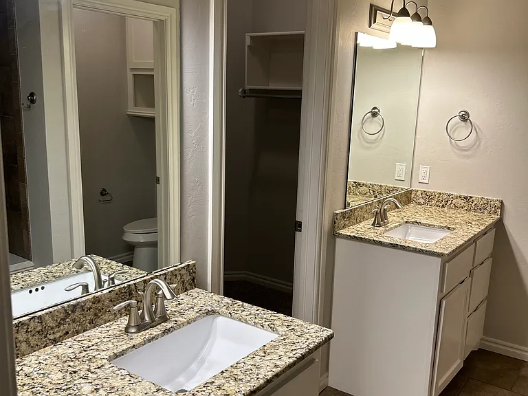 12017 Jadesdale Cir — Photo 25