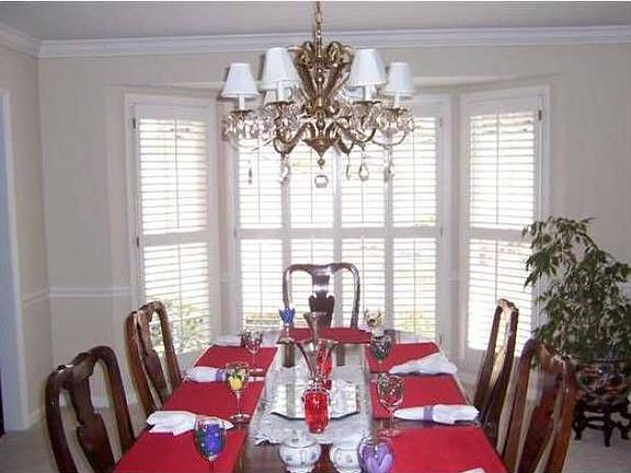 Dining Room w/ bay window