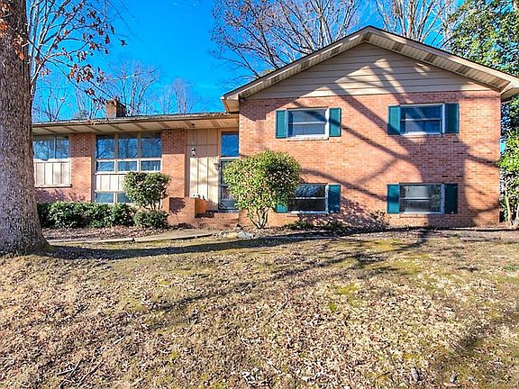 2nd image of 2306 Viking Ln