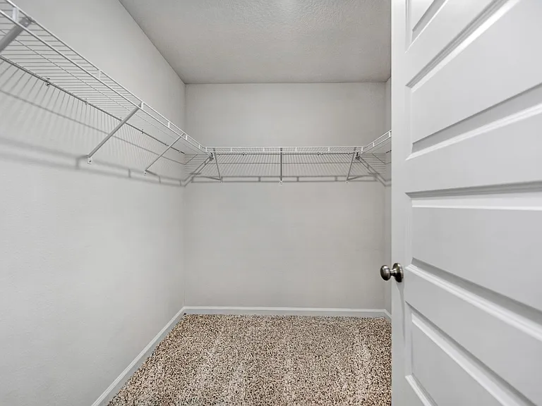 5466 Peach Dr — Photo 21