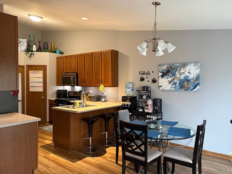 701 Blackstone Ct — Photo 15