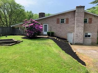 144 Overbrook Rd, Valencia, PA 16059