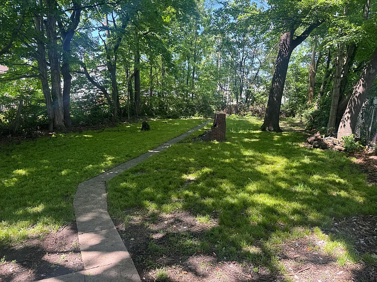 218 E Euclid Ave — Photo 20