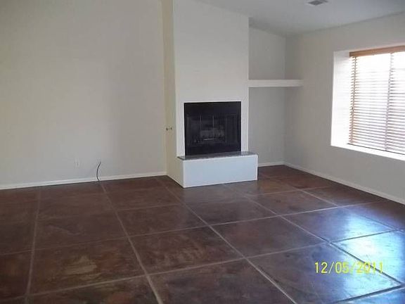 Living Room w/Fireplace