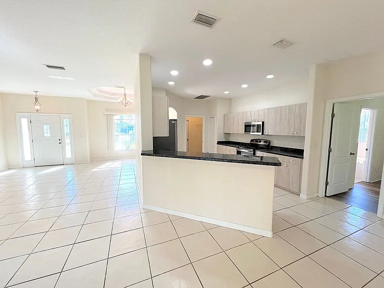 16 Zorlou Ct — Photo 11