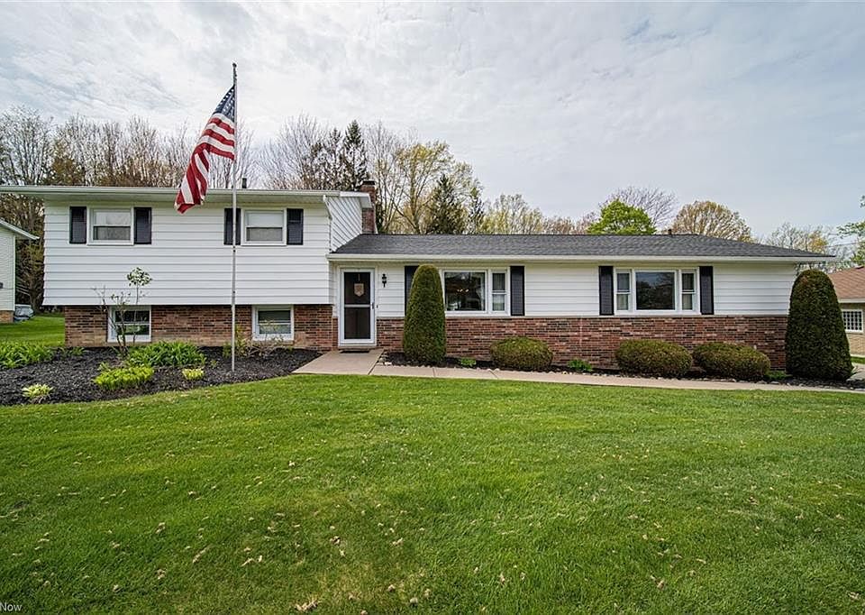 1st image of 2496 Alan Dr