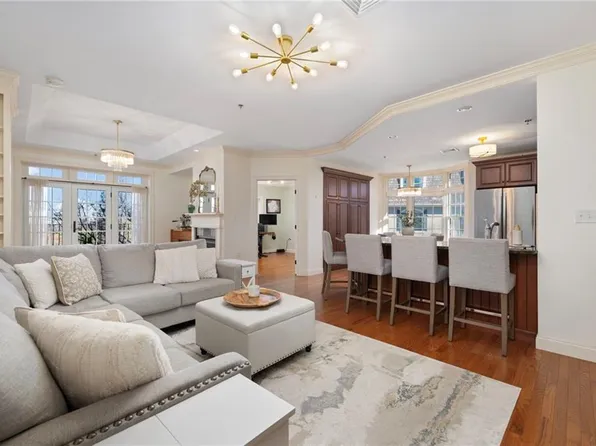 109 Vistas Ct #109, East Greenwich, RI 02818