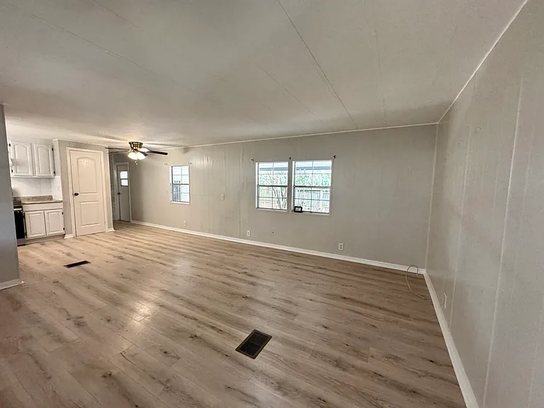 4152 Richmond Ave — Photo 5