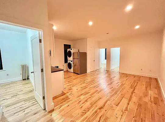 Rented by RealTegrity NY LLC | media 10