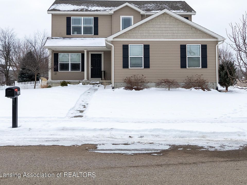 1st image of 3085 Moccasin Dr