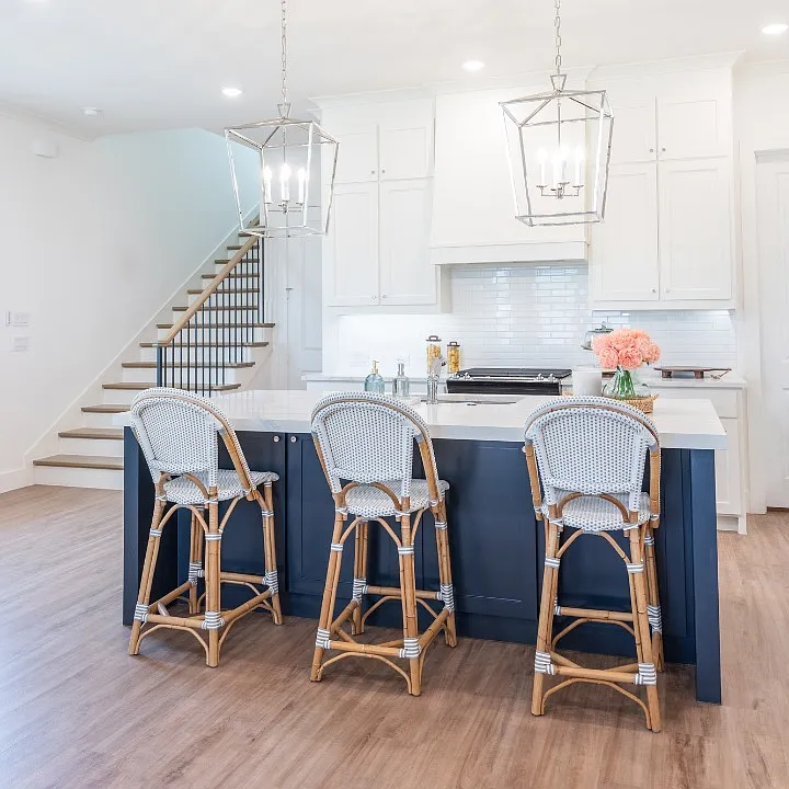 4506 March Ave