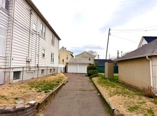 121 Halstead Ave, Wallington, NJ 07057