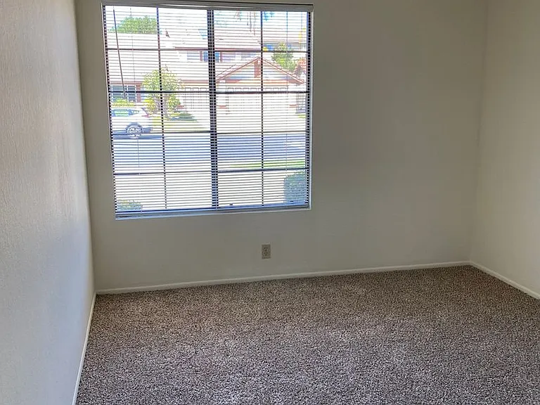 13826 Christian Barrett Dr — Photo 9