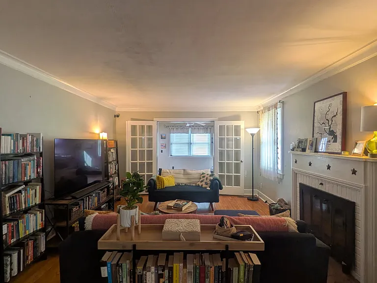 7665 Gleneagles Rd — Photo 10