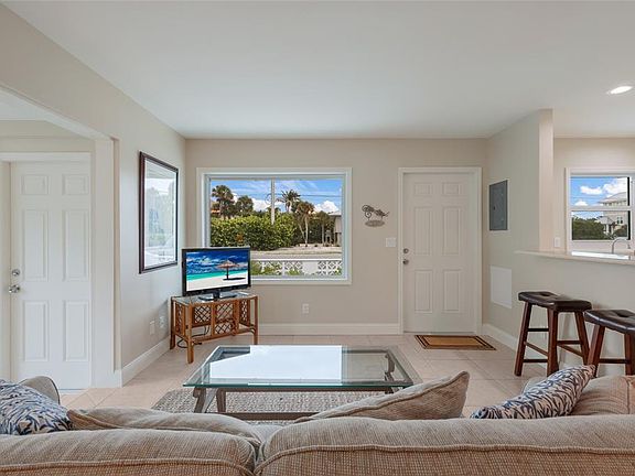 3rd image of 320 Gulf Blvd #1A