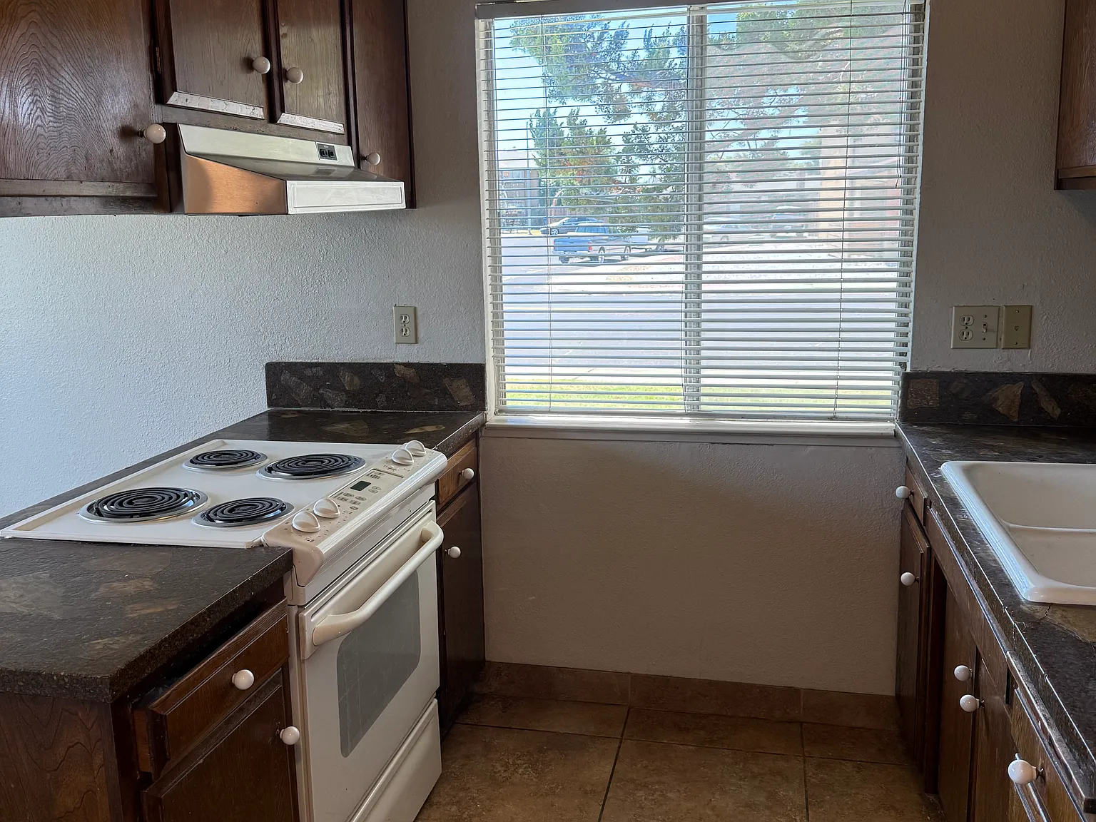 303 Lovell Way — Photo 3