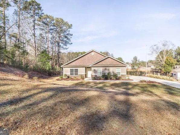 202 S Lake Ct, Dublin, GA 31021