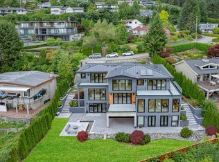 518 Ballantree Pl, West Vancouver, BC V7S 1W5