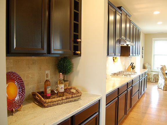 Butlers pantry w/wine racks