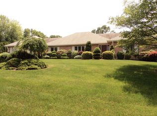 12 Sleighride Rd, Glen Mills, PA 19342