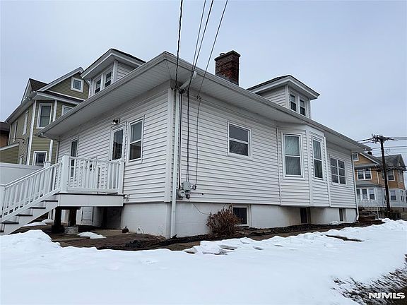4th image of 534 Moonachie Ave