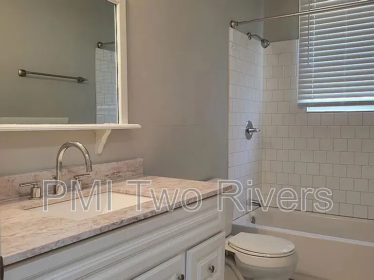 135 Brenda Ln — Photo 6