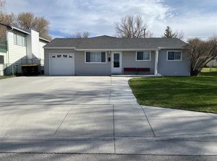224 E State St, Rawlins, WY 82301