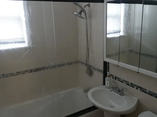 323 Stevens Avenue image 12 of 30