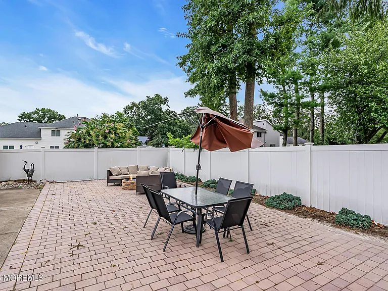 540 Wall St — Photo 5