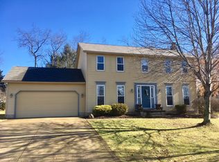 4341 Maplewood Dr, Uniontown, OH 44685