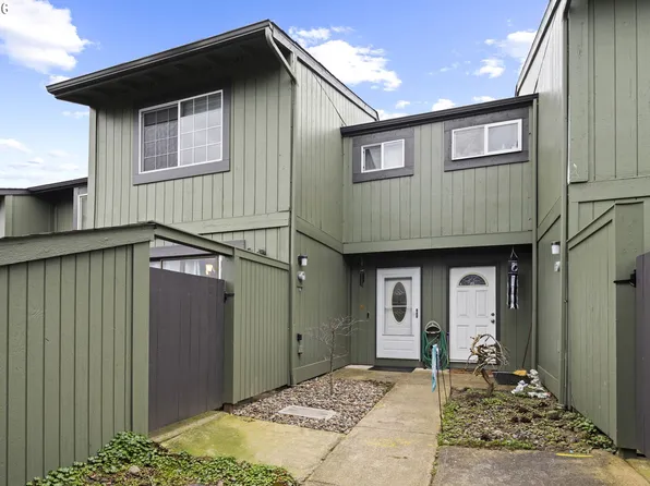 23850 NE Treehill Dr, Wood Village, OR 97060