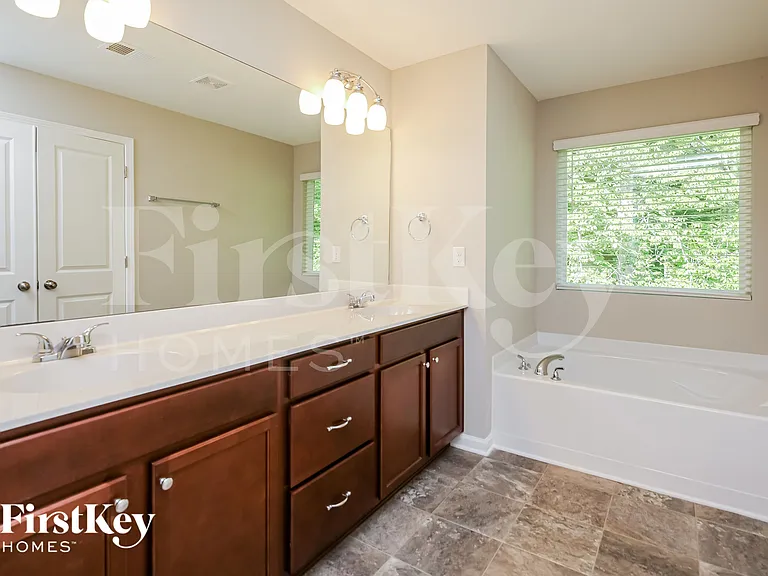 19 Ruthie Ln N — Photo 11