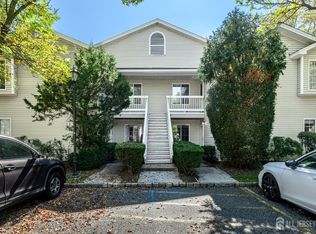 79 Sage Ct, Bedminster, NJ 07921