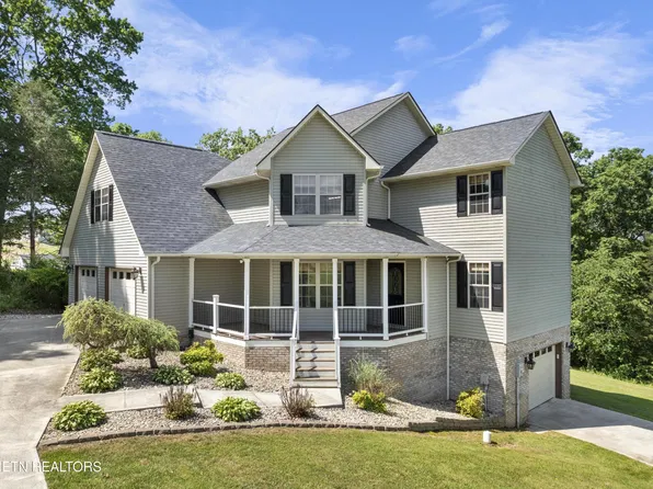 1327 Martin Ln, La Follette, TN 37766