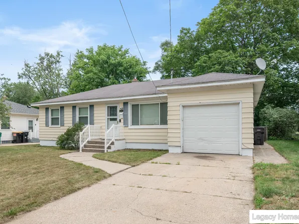 4250 Illinois Ave SW, Wyoming, MI 49509