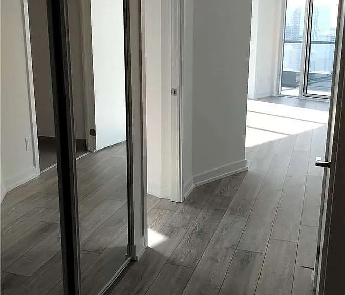 159 Wellesley St E #2908 — Photo 3