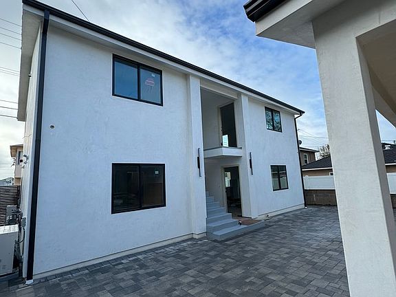 2nd image of 714 E Palm Ave #201