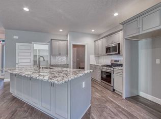 4819 Tillamook Dr, Richland, WA 99352