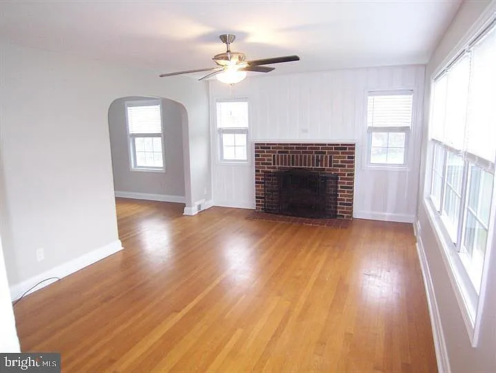 2 bed, 960 sqft, $2,000 — Photo 3