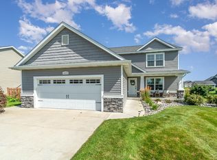 10372 Sarle Rd, Freeland, MI 48623